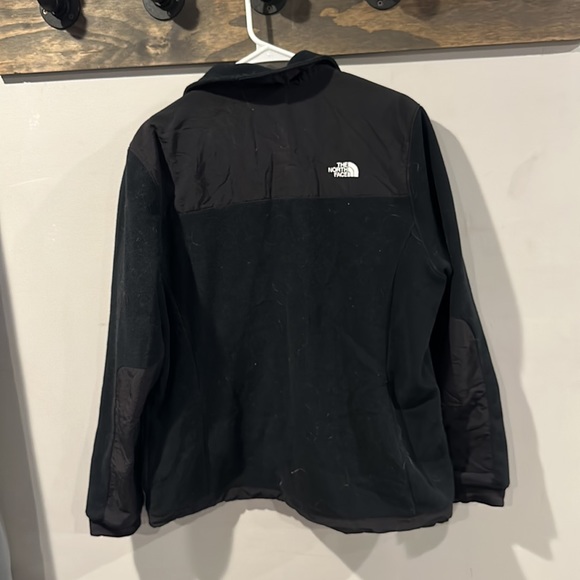 Women’s XL North Face Jacket - Picture 2 of 2